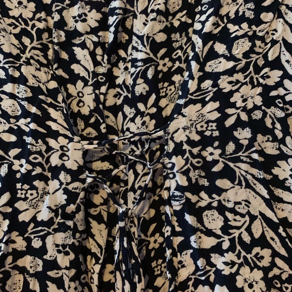 Lucca Zip-Front Romper - Picture 7 of 10